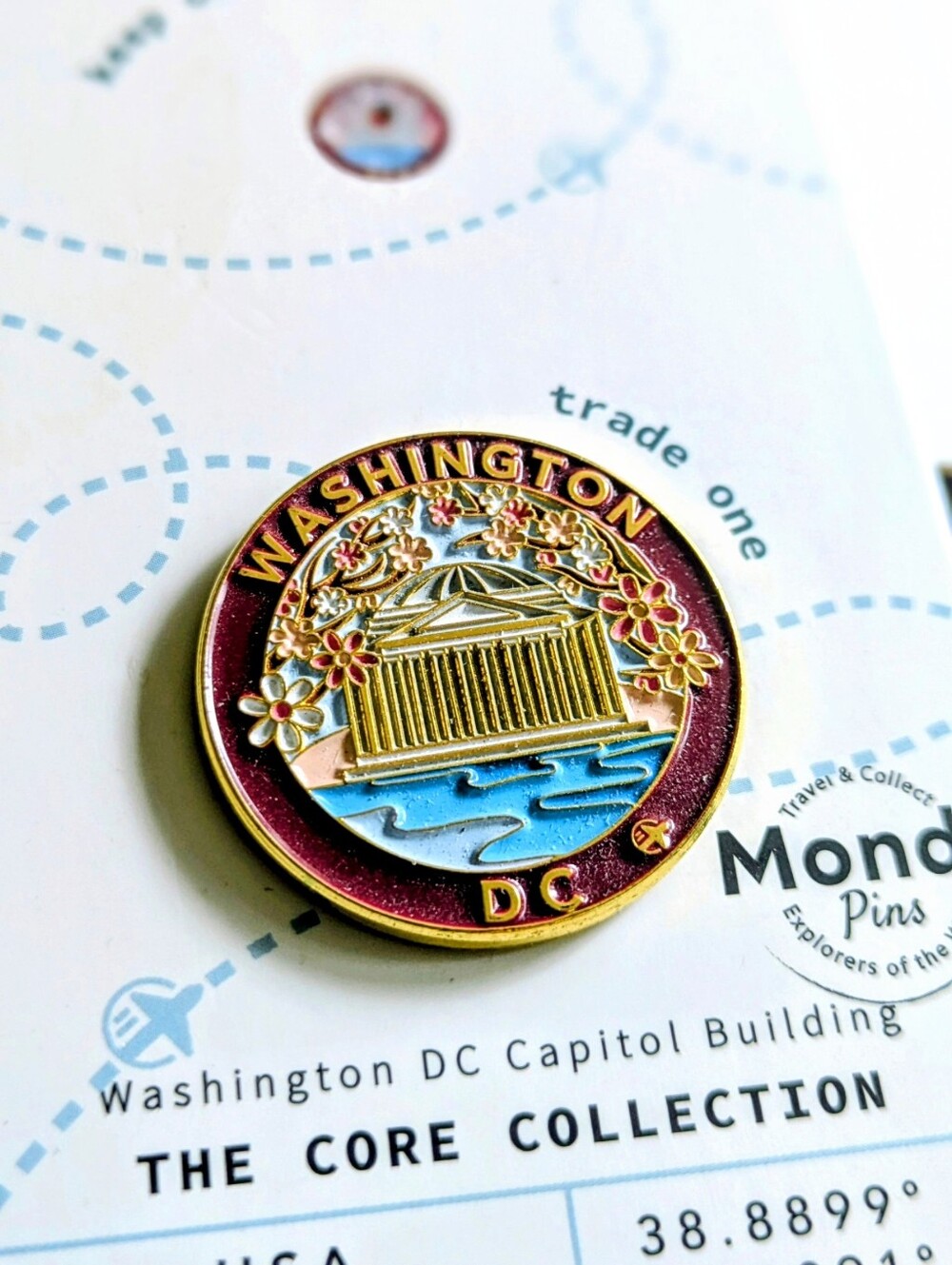 Monda Washington DC Capitol Building Enamel Pin - Floral Accent